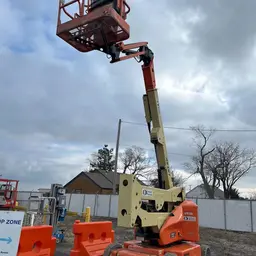 2012 JLG E400AJPN Articulating Boom Lift