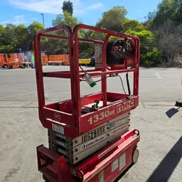 2016 MEC 1330SE Scissor Lift