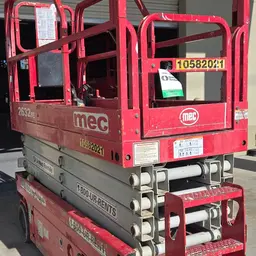 2017 MEC 2632SE Scissor Lift