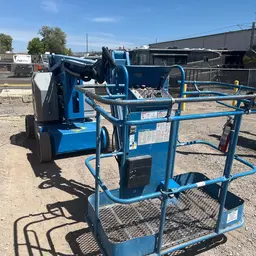 2015 Genie Z-34/22N Articulating Boom Lift