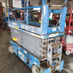 2015 Genie GS-3232 Scissor Lift