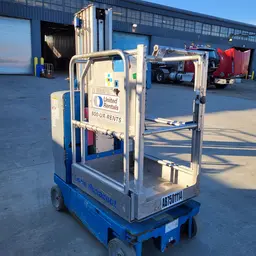 2017 Genie GR-20 Self-Propelled One-Person Lift
