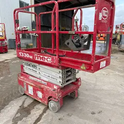 2016 MEC 1330SE Scissor Lift