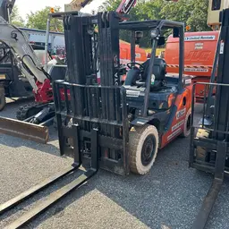 2018 Toyota 8FD35U Warehouse Forklift