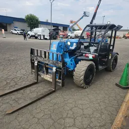2017 Genie GTH-5519 Forklift