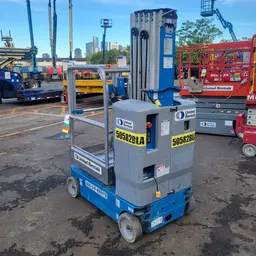 2017 Genie GR-20 Self-Propelled One-Person Lift