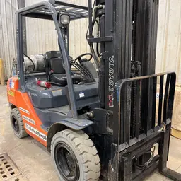 2019 Toyota 8FGU30 Warehouse Forklift