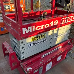 2018 MEC MICRO 19 Scissor Lift