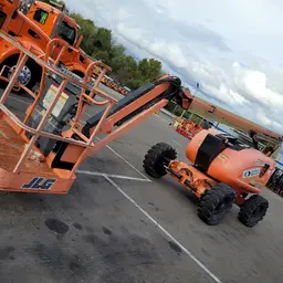 2015 JLG 600AJN Articulating Boom Lift