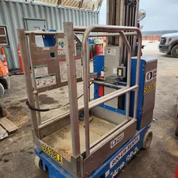 2017 Genie GR-20 Self-Propelled One-Person Lift