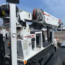 2022 S.D.P. Manufacturing EZ55MLP Digger Derrick