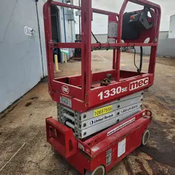 2017 MEC 1330SE Scissor Lift