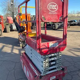 2017 MEC MICRO 19 Scissor Lift