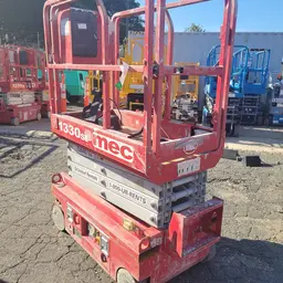 2017 MEC 1330SE Scissor Lift