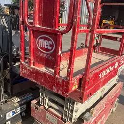 2017 MEC 1930SE Scissor Lift