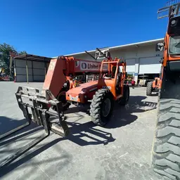 2015 SKYTRAK 6042 Forklift
