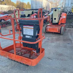 2016 JLG E400AJPN Articulating Boom Lift