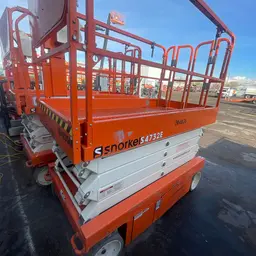 2018 Snorkel S4732E Scissor Lift
