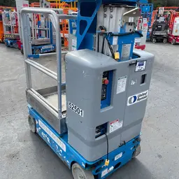 2017 Genie GR-12 Self-Propelled One-Person Lift