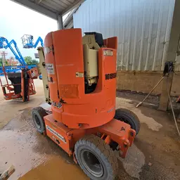 2013 JLG E300AJP Articulating Boom Lift