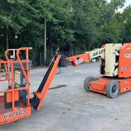 2015 JLG E300AJP Articulating Boom Lift