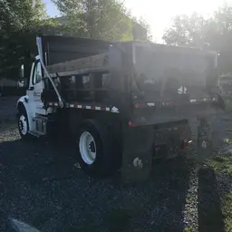 2019 Freightliner M2106HD