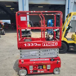 2017 MEC 1330SE Scissor Lift