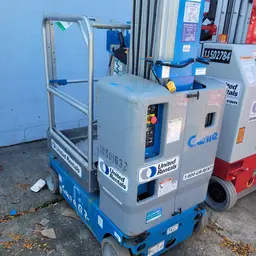 2016 Genie GR-20 Self-Propelled One-Person Lift