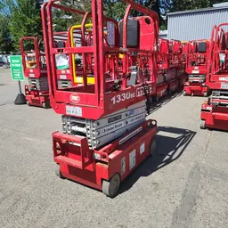 2017 MEC 1330SE Scissor Lift