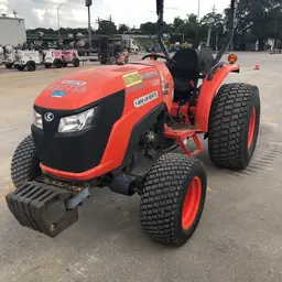 2016 Kubota MX5200HST Farm Tractor