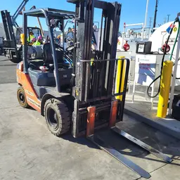 2018 Toyota 8FGU25 Warehouse Forklift
