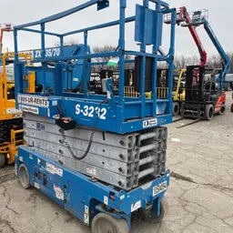 2016 Genie GS-3232 Scissor Lift