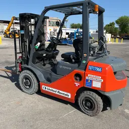 2018 Toyota 8FGU25 Warehouse Forklift