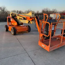 2016 JLG E450AJ Articulating Boom Lift