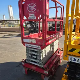 2018 MEC MICRO 19 Scissor Lift