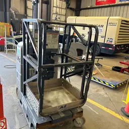 2017 JLG 20MVL Self-Propelled One-Person Lift