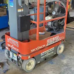 2016 Skyjack SJ16 Self-Propelled One-Person Lift