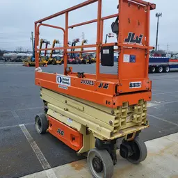 2018 JLG 2032ES Scissor Lift