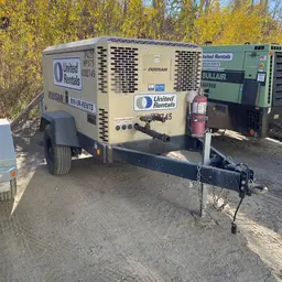 2021 Doosan P425/HP375WCU Air Compressor