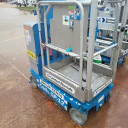 2017 Genie GR-12 Self-Propelled One-Person Lift