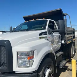 2019 Ford F-750 GAS Truck