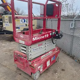2018 MEC MICRO 19 Scissor Lift
