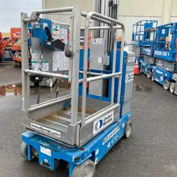 2017 Genie GR-20 Self-Propelled One-Person Lift