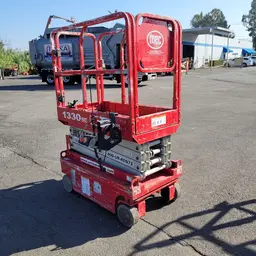 2016 MEC 1330SE Scissor Lift