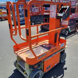 2018 JLG 1230ES Self-Propelled One-Person Lift