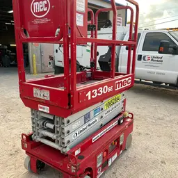 2017 MEC 1330SE Scissor Lift