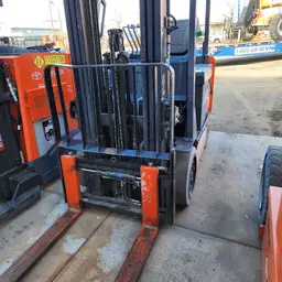 2018 Toyota 8FBCU25 Warehouse Forklift